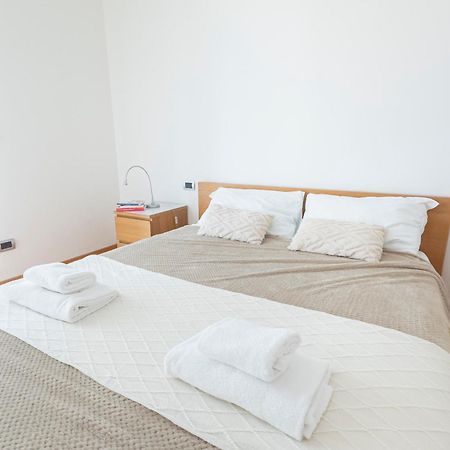 Luxury Apartment - Cesare Battisti 26A San Donato Milanese Zewnętrze zdjęcie
